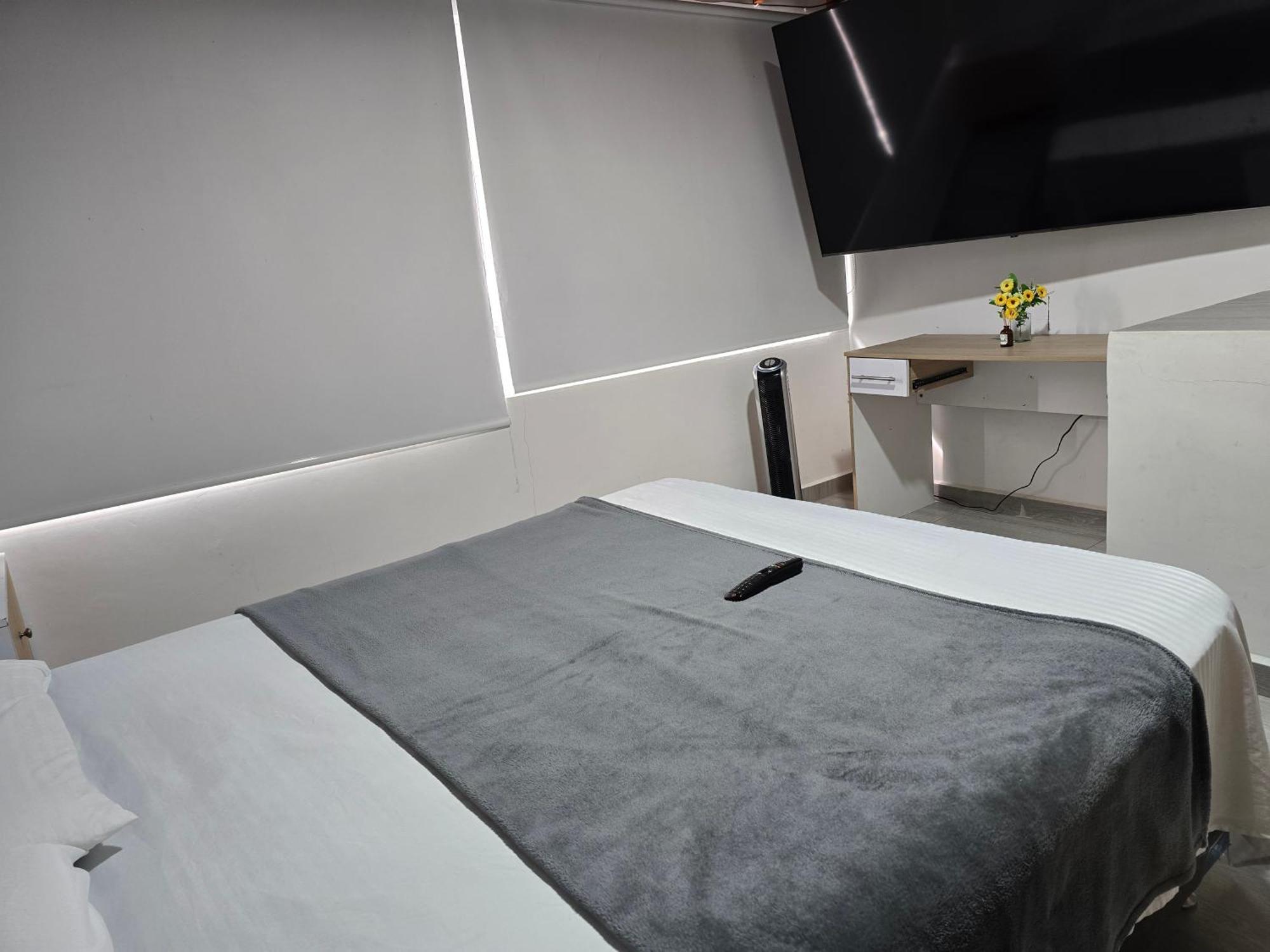 Apartamento Guatape Plaza エクステリア 写真
